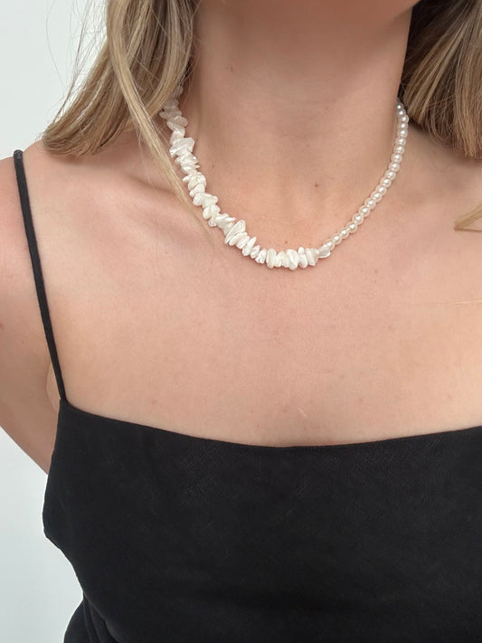 Lara Necklace